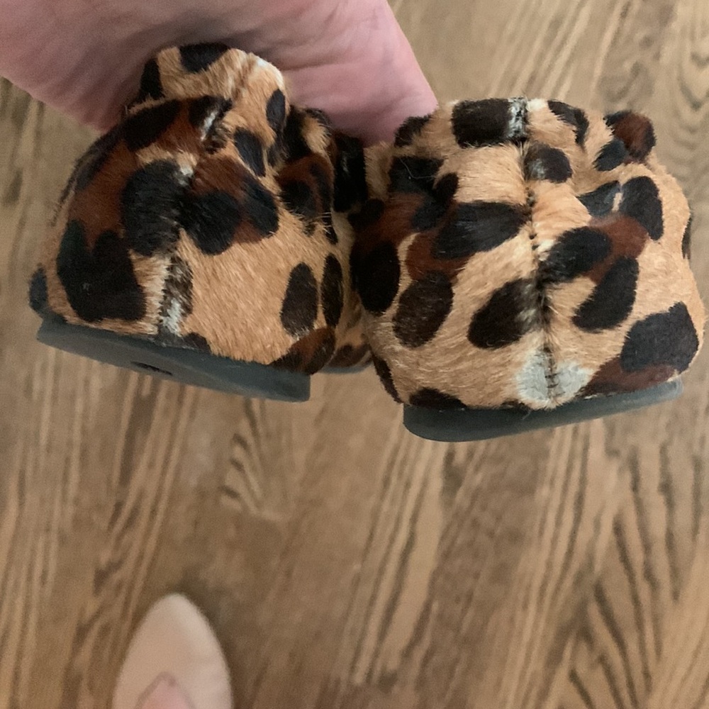 Tory Burch animal print logo ballet flats size 8 - Picture 2 of 3